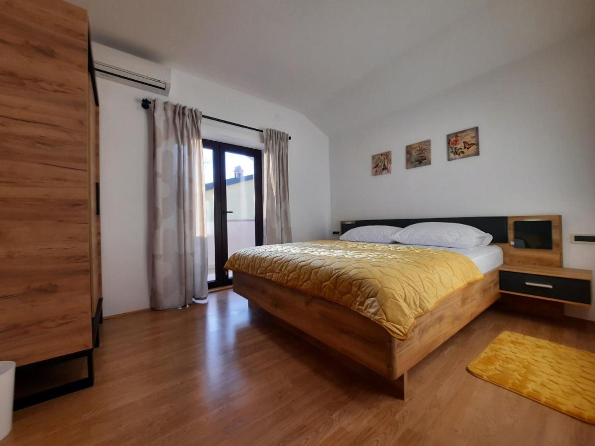Apartman Sofia Пореч Екстер'єр фото